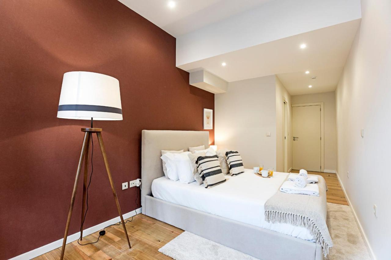 Brand New 4Br W/ 200Yrs Of History In Central Porto By Lovelystay 外观 照片